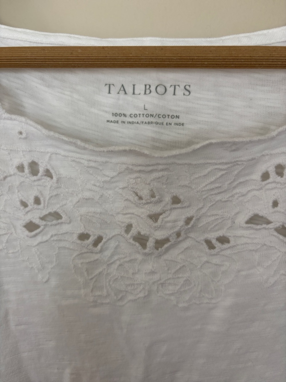 Talbots White Eyelet sleeveless Tank top - Picture 2 of 4